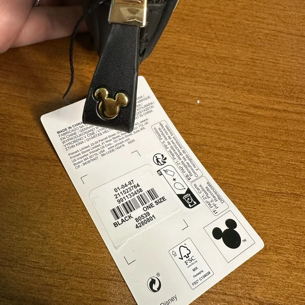 Disney Mickey Mouse at Primark 3D Circular Black and White Coin Purse NWT - Picture 5 of 5